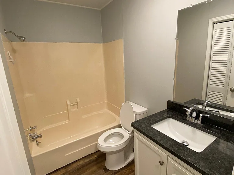 Bathroom view 3