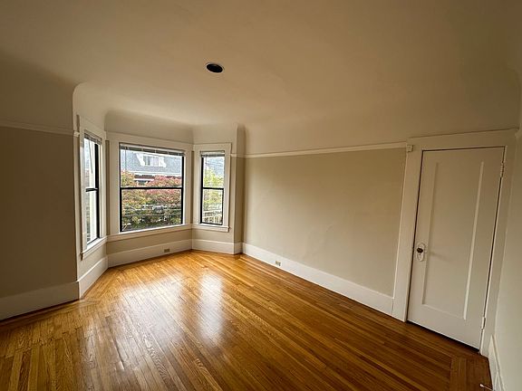 3rd image of 100 20th Ave #4-G4