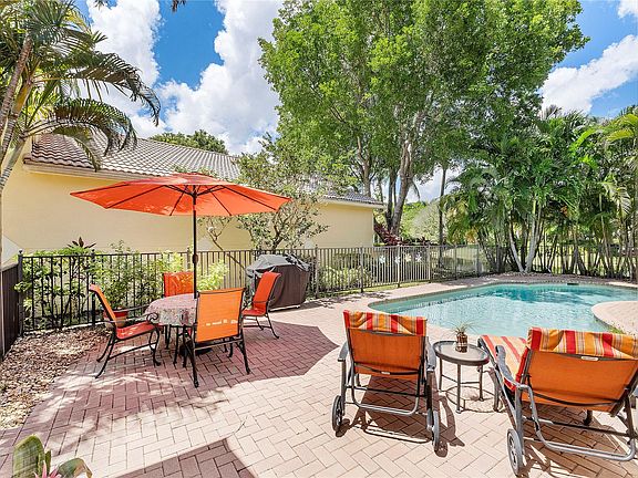 5th image of 5820 NW 120th Avenue