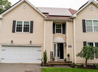 948 Orlando Ave, West Hempstead, NY 11552