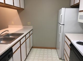 6240 NW 2nd Cir APT 239, Lincoln, NE 68521