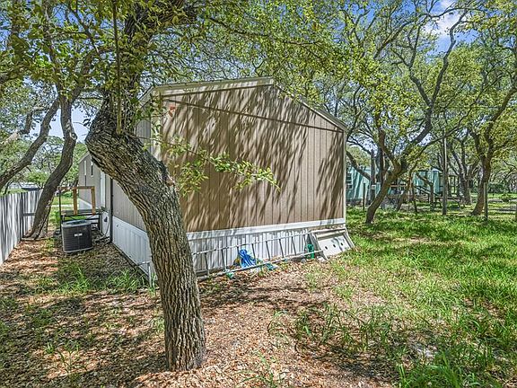 5th image of 137 N Lanfair Ln