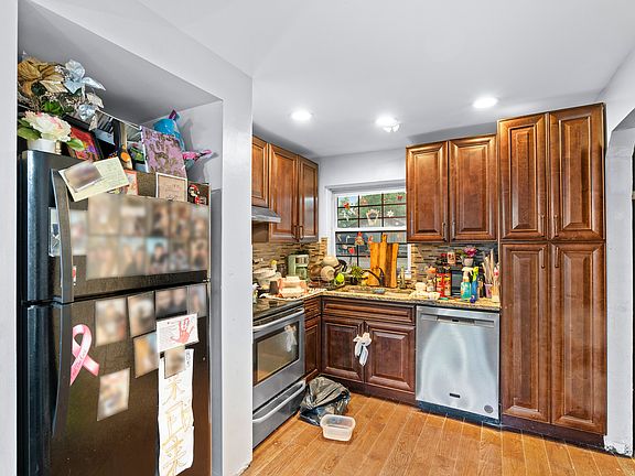 2nd image of 2637 Westbrook Dr