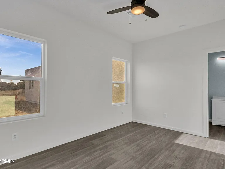 220 4th Ave E #2 — Photo 9