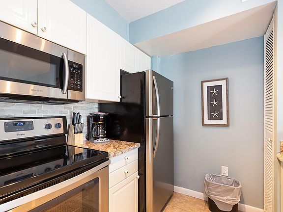 5th image of 500 Burton Dr #4409