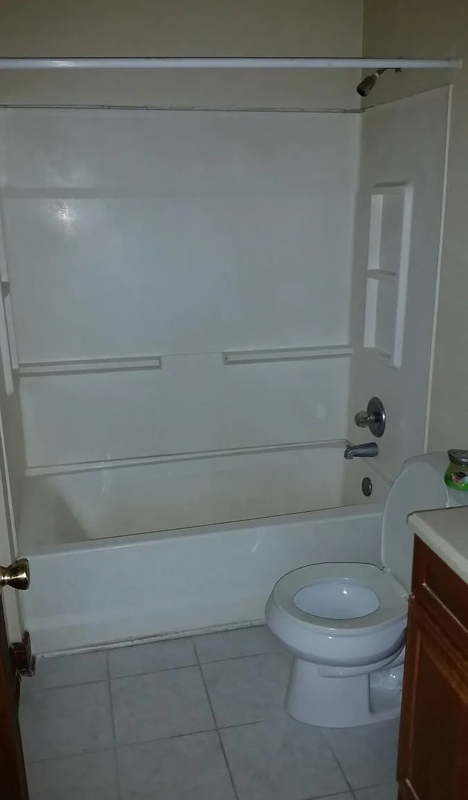 1 bed, 800 sqft, $1,150 — Photo 4
