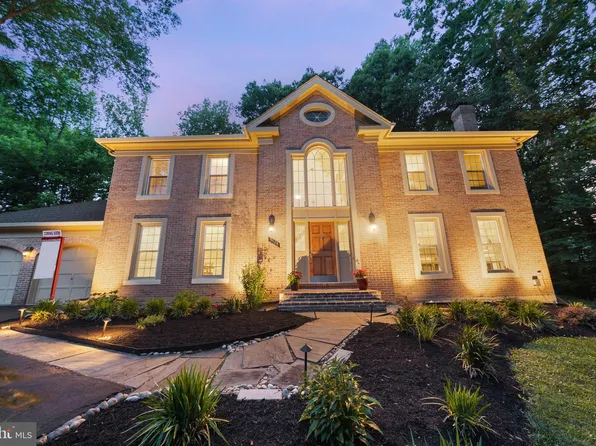 9508 Quail Pointe Ln, Fairfax Station, VA 22039
