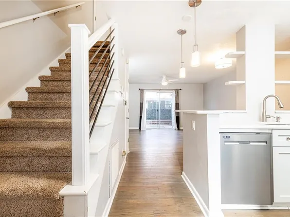 3501 Roswell Rd NE APT 302, Atlanta, GA 30305