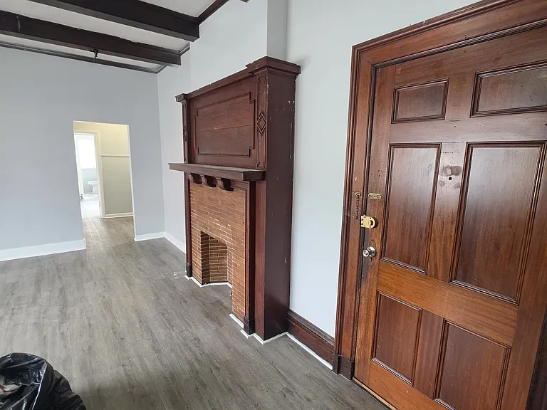 325 Roseville Ave #1 — Photo 3