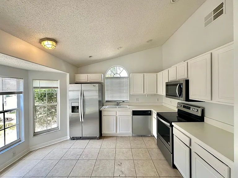 4718 Prairie Point Blvd — Photo 6