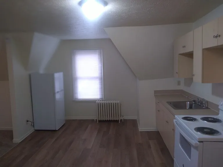 421 South Ave #1 — Photo 8
