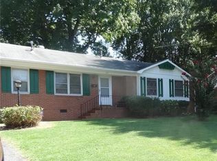 1821 Weststone Dr, Charlotte, NC 28208
