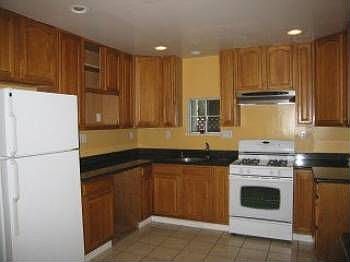2nd image of 2026 Poplar Ave