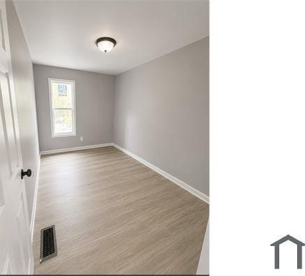 5th image of 1014 11th Ave #2