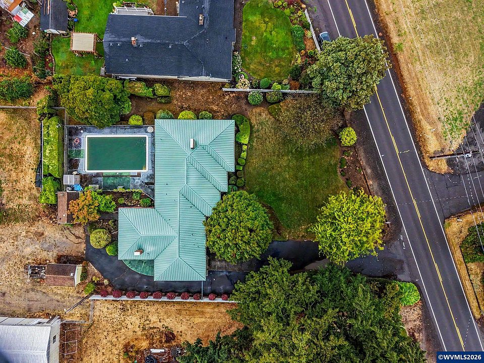 1st image of 2860 Quinaby Rd NE