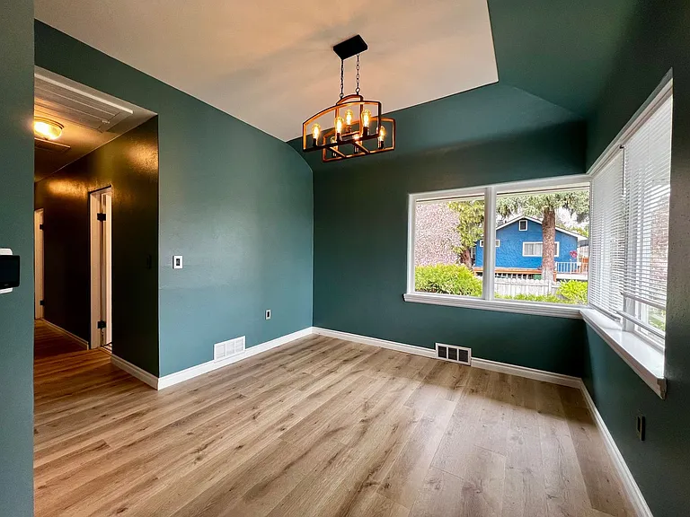 416 S 23rd Ave — Photo 10