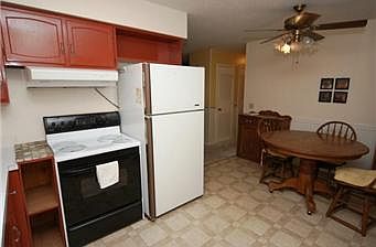 5th image of 1602 S Skyline Dr