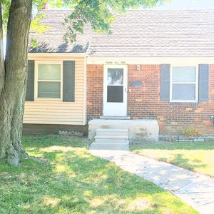 8450 Warren Blvd, Center Line, MI, 48015