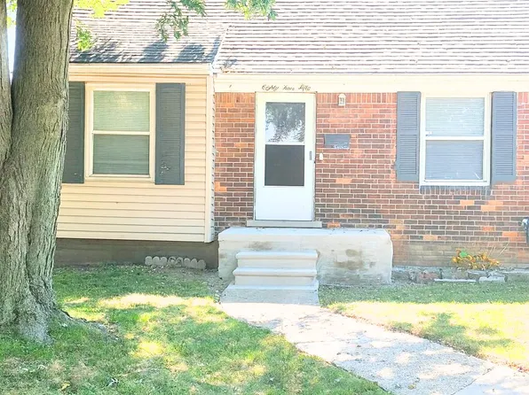 8450 Warren Blvd, Center Line, MI 48015