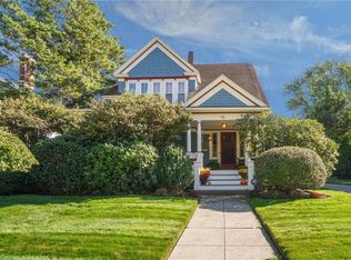 98 Columbia Ave, Cranston, RI 02905