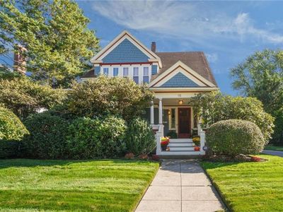 98 Columbia Ave, Cranston, RI, 02905