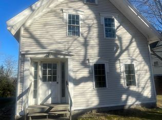 251 High St APT 3, Belfast, ME 04915