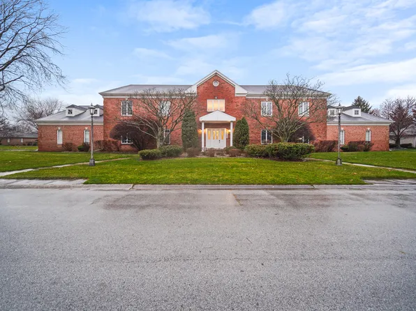 52 Inverness Ln, Schererville, IN 46375