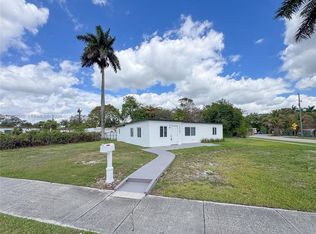 15545 Arizona Rd, Homestead, FL 33033