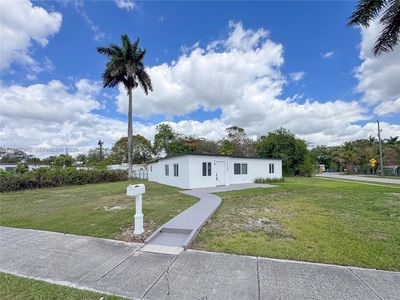 15545 Arizona Rd, Homestead, FL, 33033