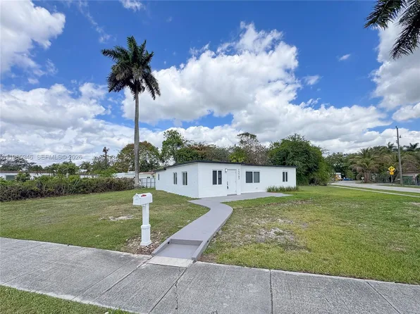 15545 Arizona Rd, Homestead, FL 33033