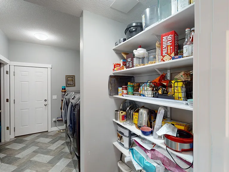 172 Wildrose Dr — Photo 26