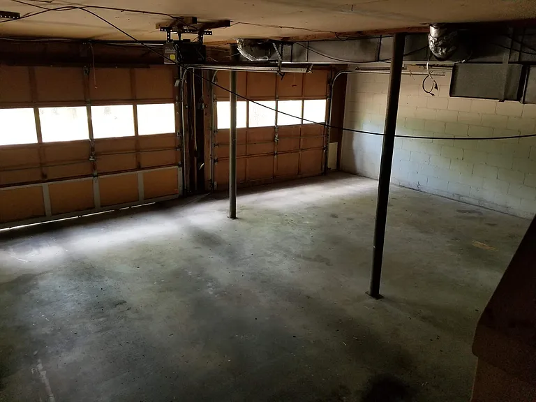 Garage/Basement
