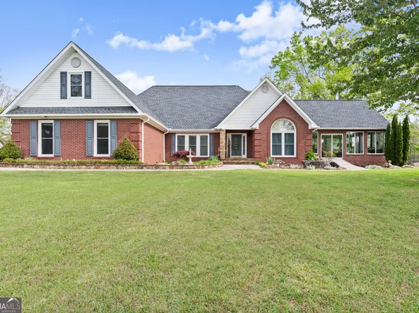 4841 Cobb Griffin Rd, Gillsville, GA 30543