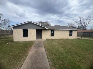 1313 Cos St, Liberty, TX 77575