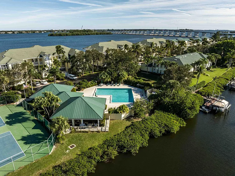 1845 Tarpon Ln #G103 — Photo 3