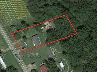 255 Community Building Rd, Pilot Mtn, NC 27041