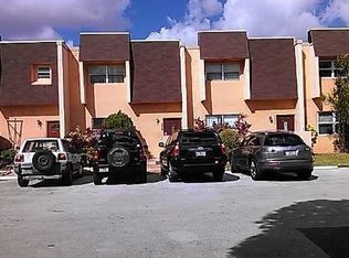 5628 Blueberry Ct, Lauderhill, FL 33313
