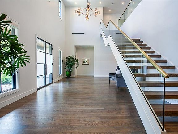 5th image of 11015 Royalshire Dr
