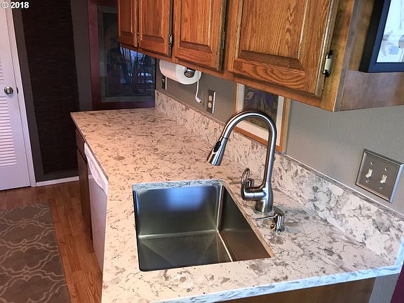 3rd image of 10895 SW Meadowbrook Dr Unit 43