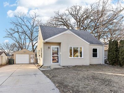 1027 South 110th STREET, West Allis, WI, 53214