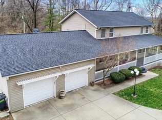 1408 N North Bluff Rd, Collinsville, IL 62234