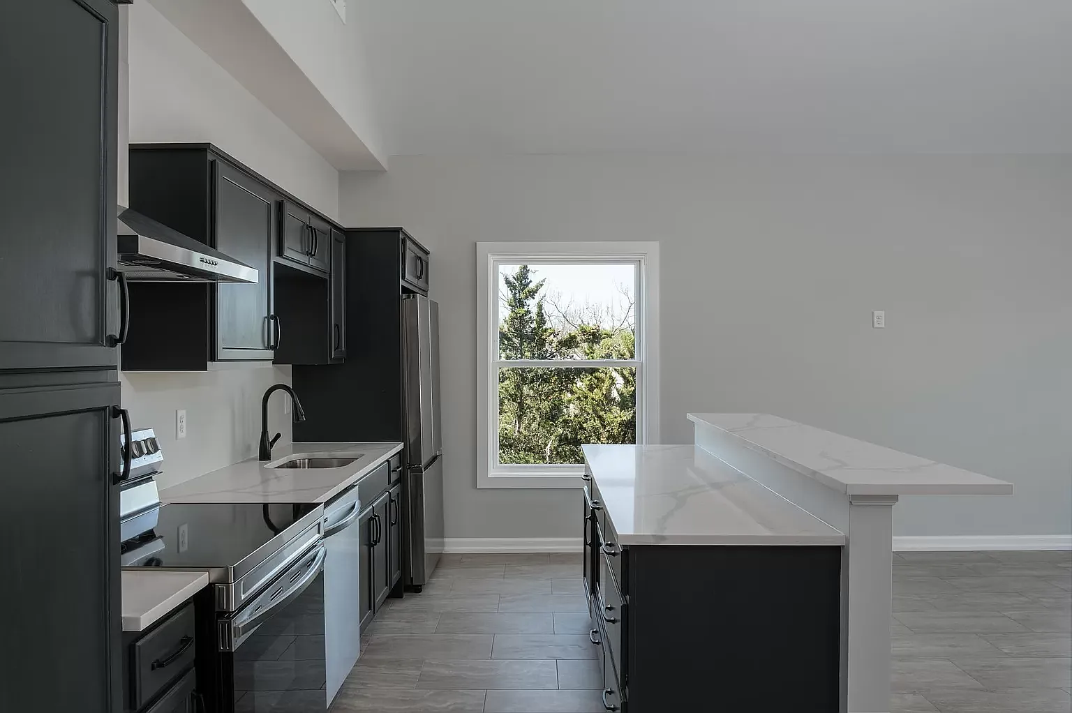 1 bed, 1.5 bath, 1049 sqft, $2,800 — Photo 4