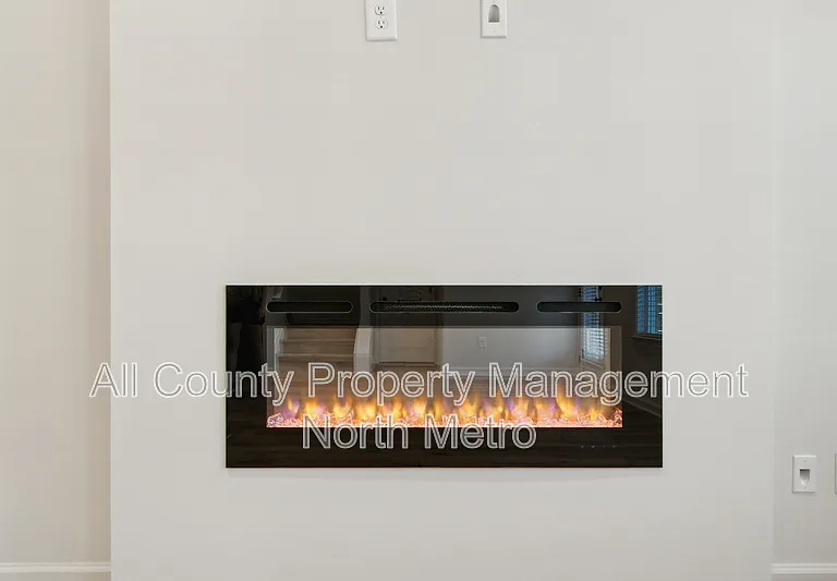328 Mountain Blvd S #T-4 — Photo 6
