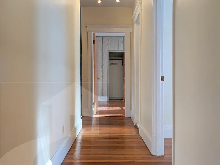 246 Harvard St #3 — Photo 8