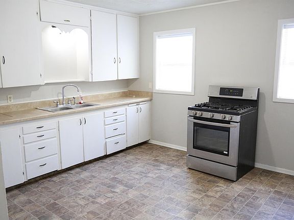 3rd image of 1504 Avenue F