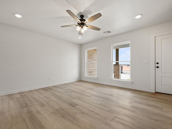 4th image of 7417 64th St