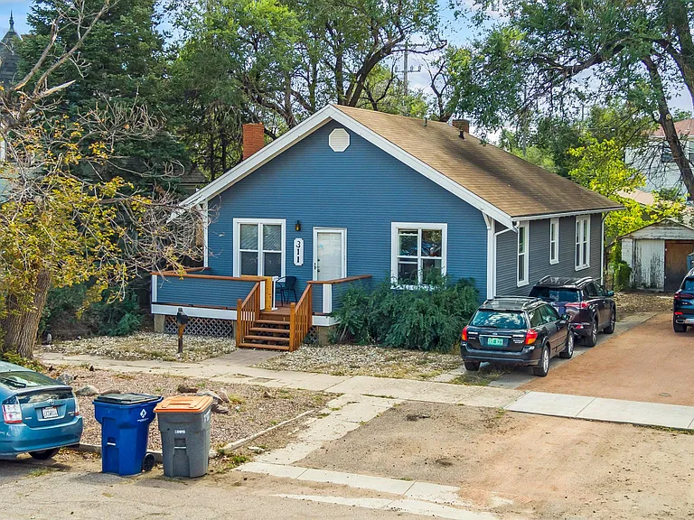 311 E San Rafael St — Photo 1