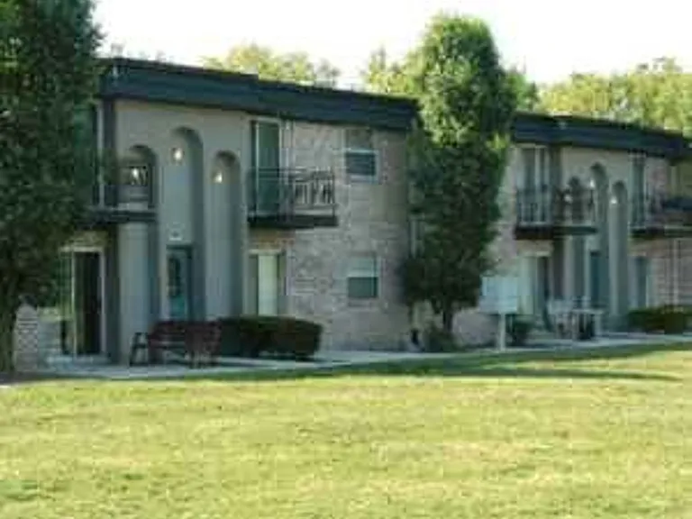 Glen Arbor — Photo 7