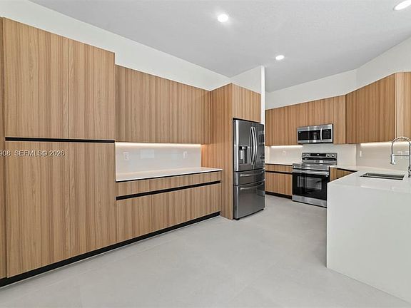 2nd image of 3040 SW 44TH Court