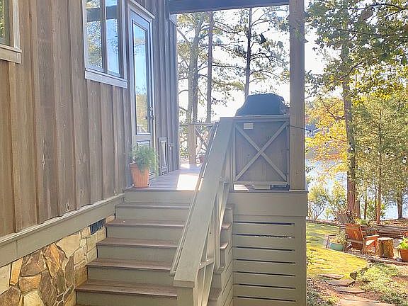 Side Entrance & Grill Area